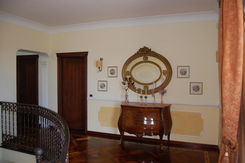 B&B Villa Francesca Soverato Marina Cameră foto
