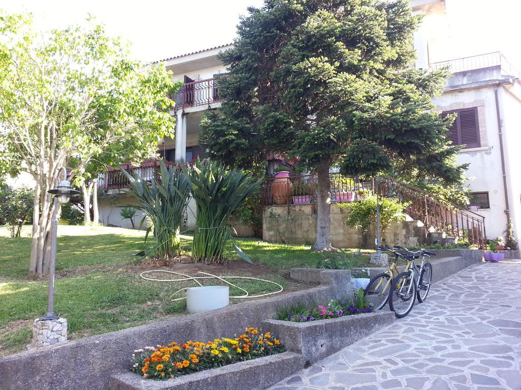 B&B Villa Francesca Soverato Marina Exterior foto
